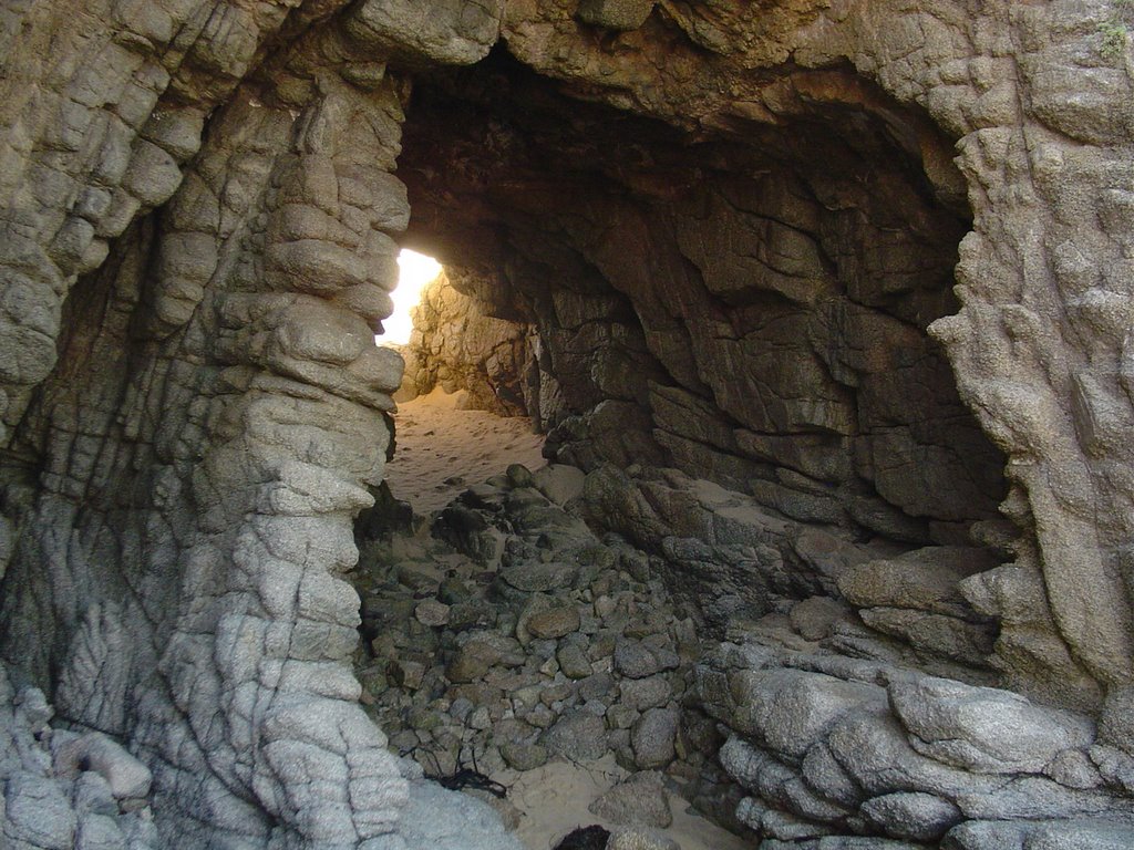 Cueva tunquén. by ariel_corvalan