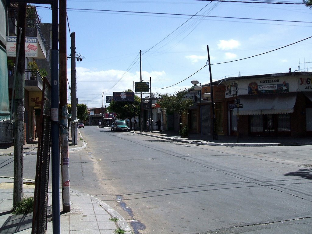 Diciembre de 2007 - Calles Chile y Sucre - Vista hacia el Sudoeste by Luis Acosta