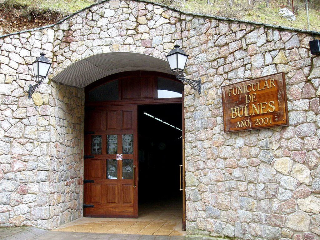 Entrada Funicular Poncebos-Bulnes, Garganta del Cares, Poncebos, Asturias by Antonio Alba