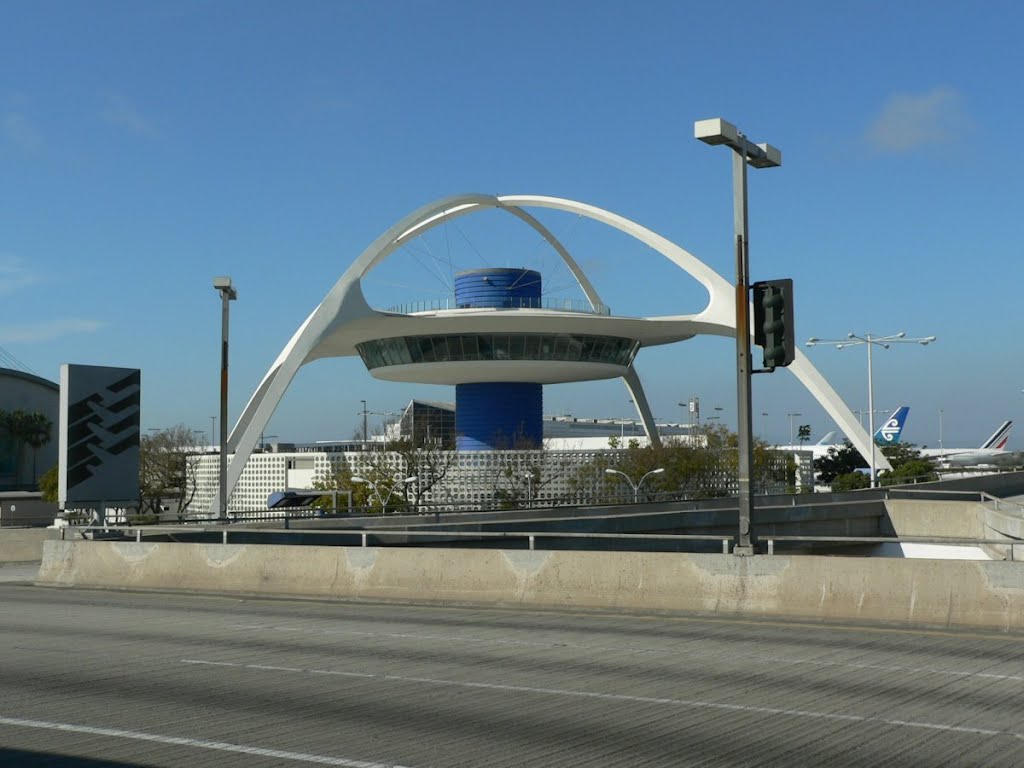 The Theme Building, Los Angeles International Airport( LAX ) Hawaii Cruise - January 2012 by mikstan43