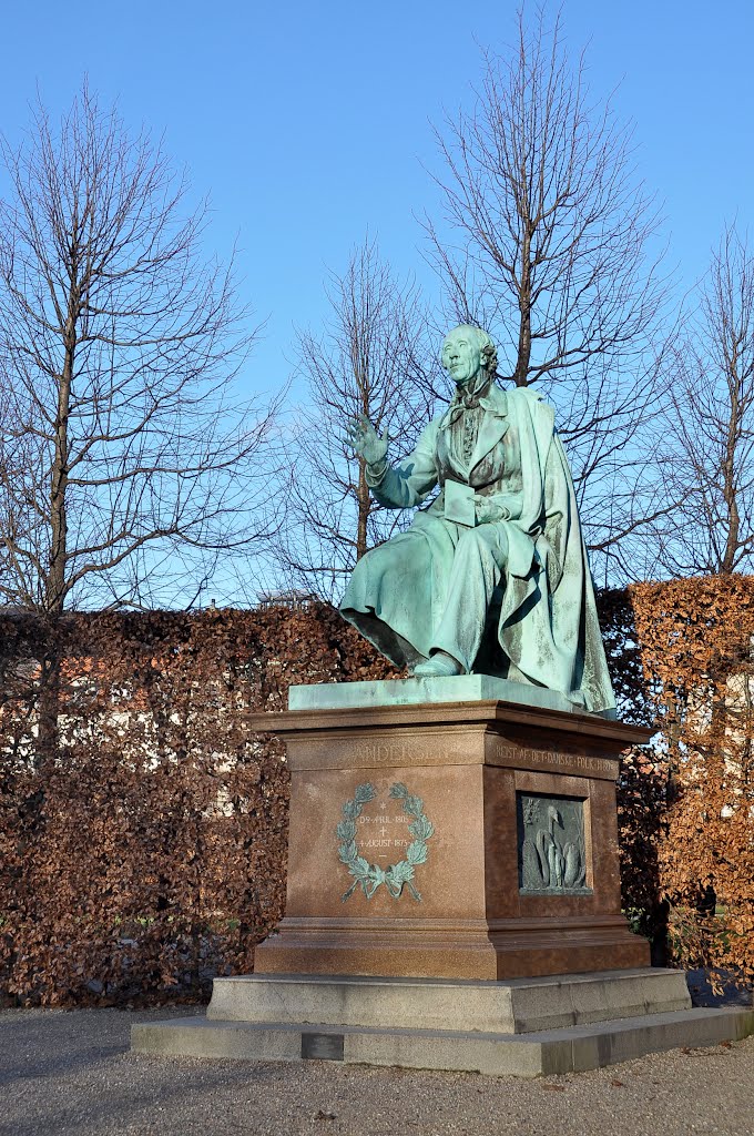 Monument to Hans Christian Andersen by IPAAT