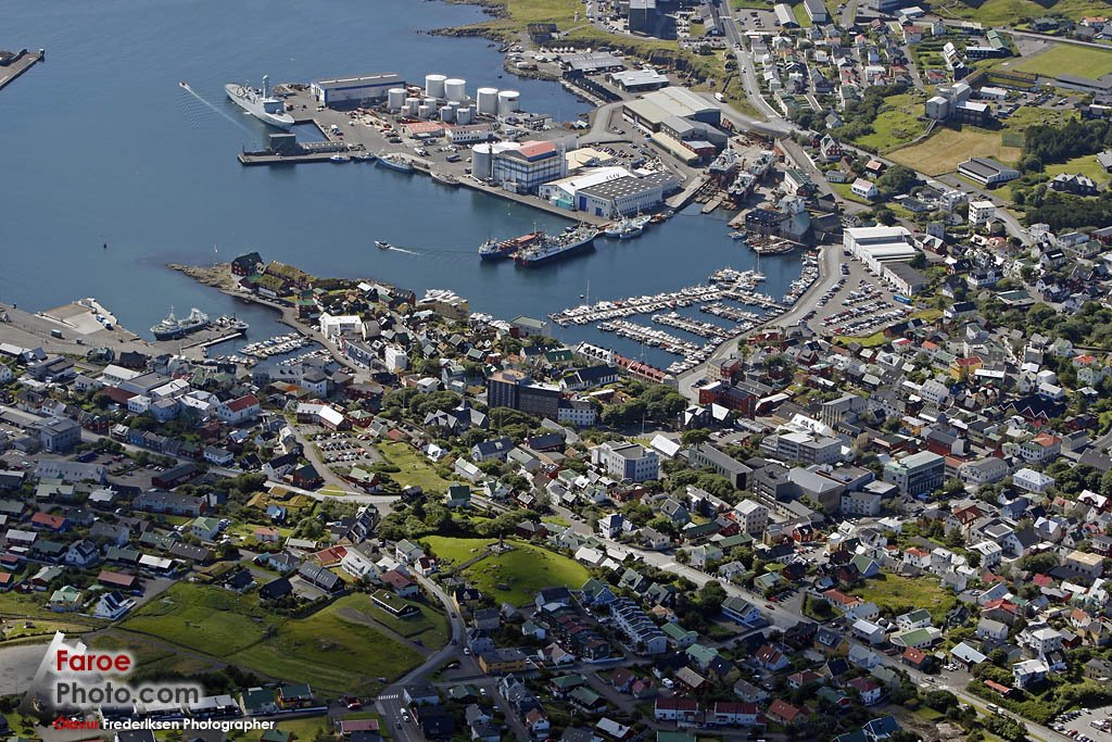 Tórshavn by Faroephoto