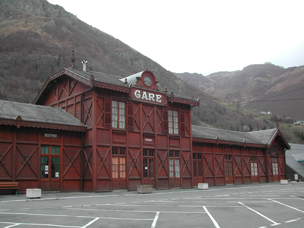 Cauterets, France by Dan B