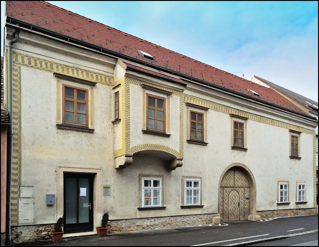 Hainburgerstraße 13, Bruck an der Leitha by Robert Heilinger