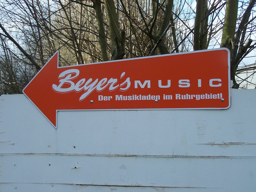 Beyers Musikladen Wattenscheid by Jawi90