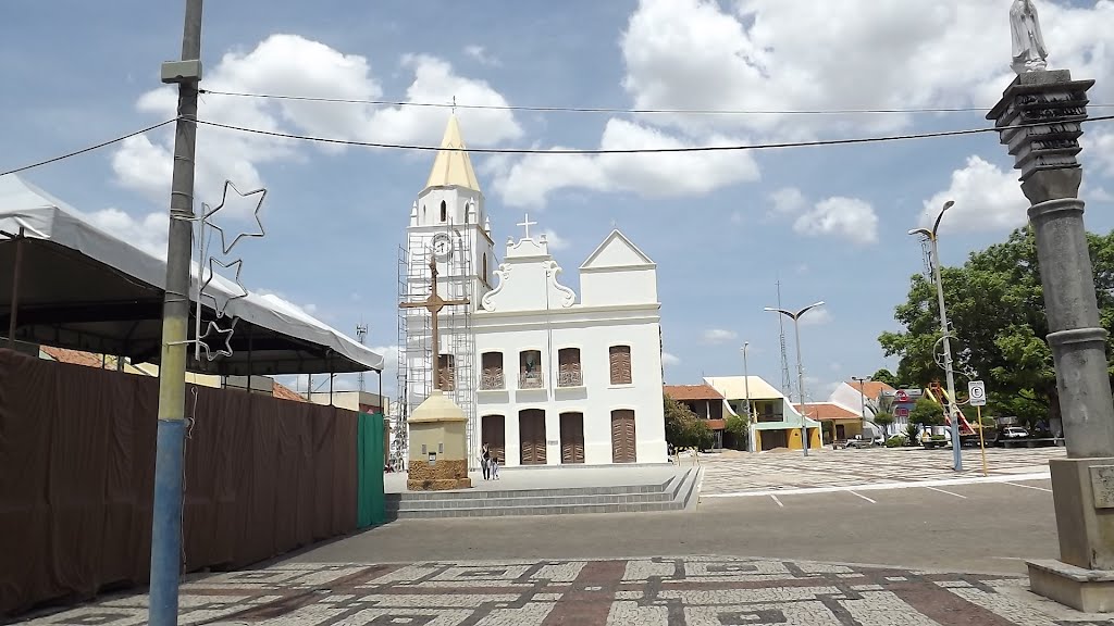 Igreja matriz de Santa Ana , construida pelos indios Quixelôs e reformada em dezembro de 2011. by salles ribeiro