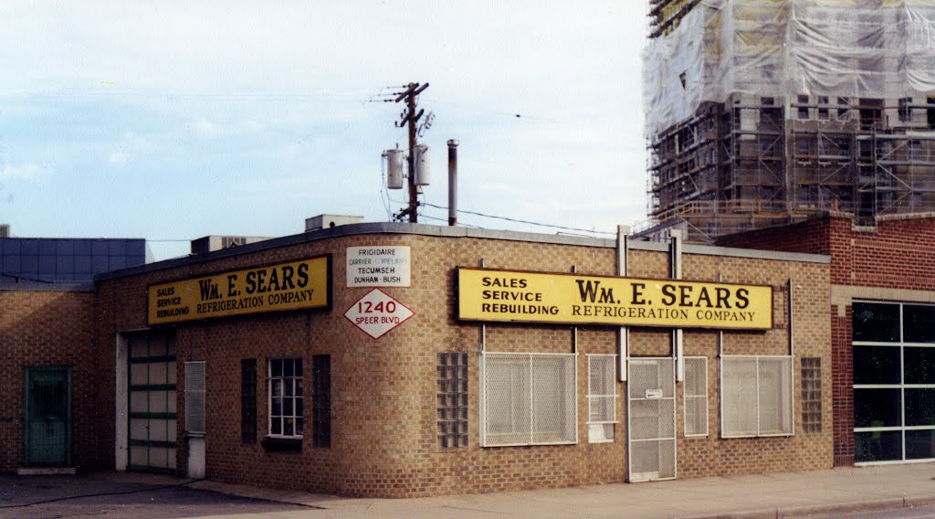 Golden Triangle in 2002 by Rafi Metz