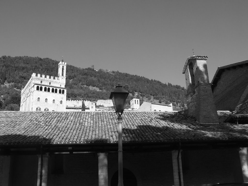 Gubbio by **DANILO AGNAIOLI**