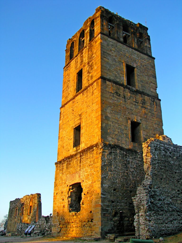 Torre de Panamá La Vieja by Itzy_06