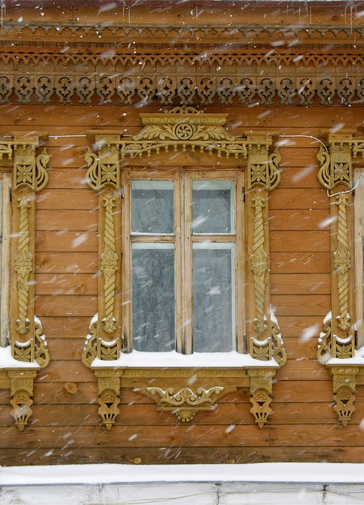 Window of former house of Luzhnov gardeners by IPAAT