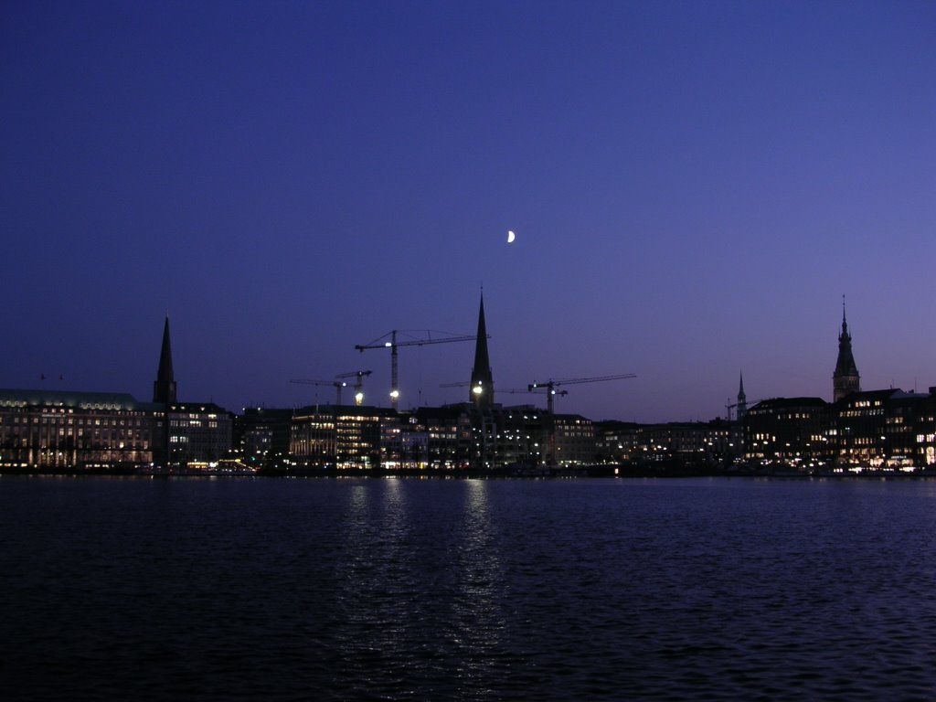 Hamburg downtown after the sunset by FrancoClimber