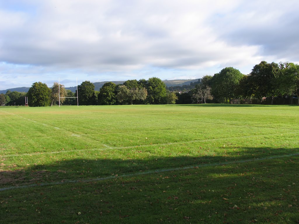 Cheltenham College (Reeves Field) Playing Field by Terry Jacombs