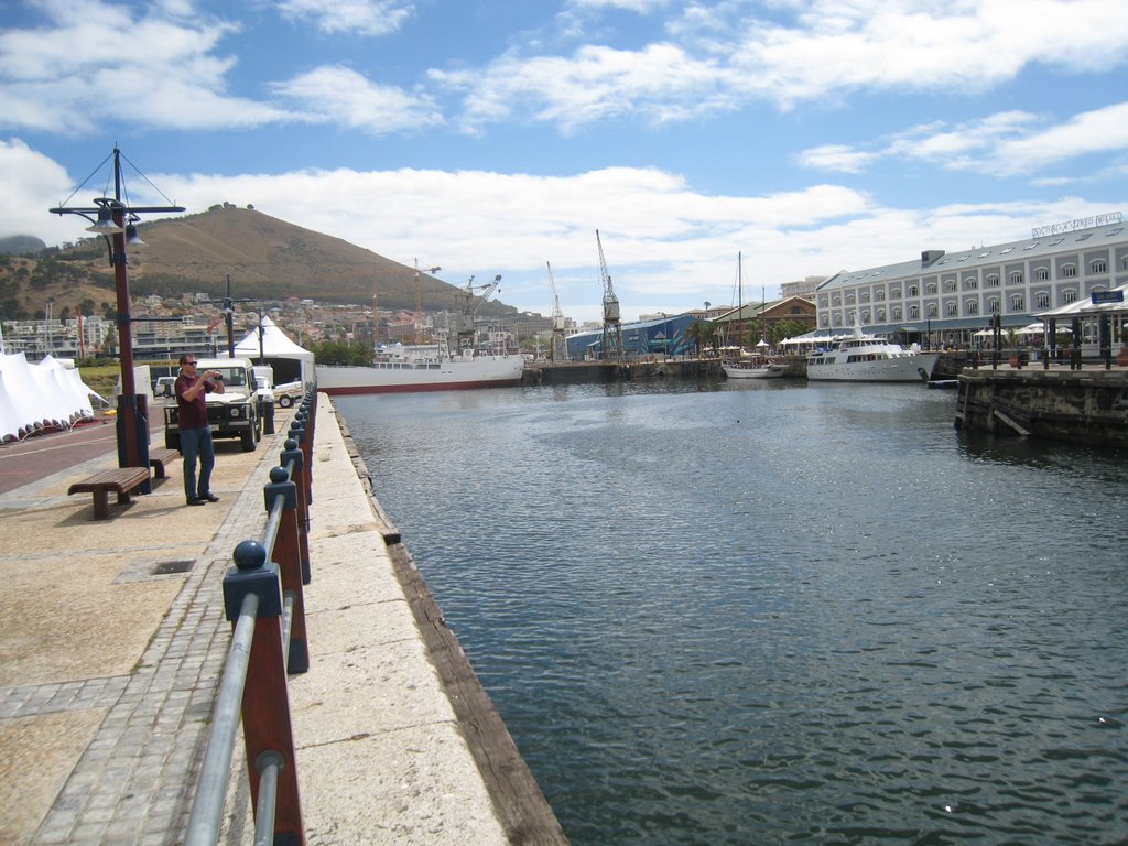 Cape Town Waterfront by imhof