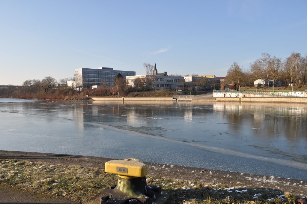 Schiffwendeplatz mit Blick über die Saar, in Richtung Malstatt by Andreas.Deutscher