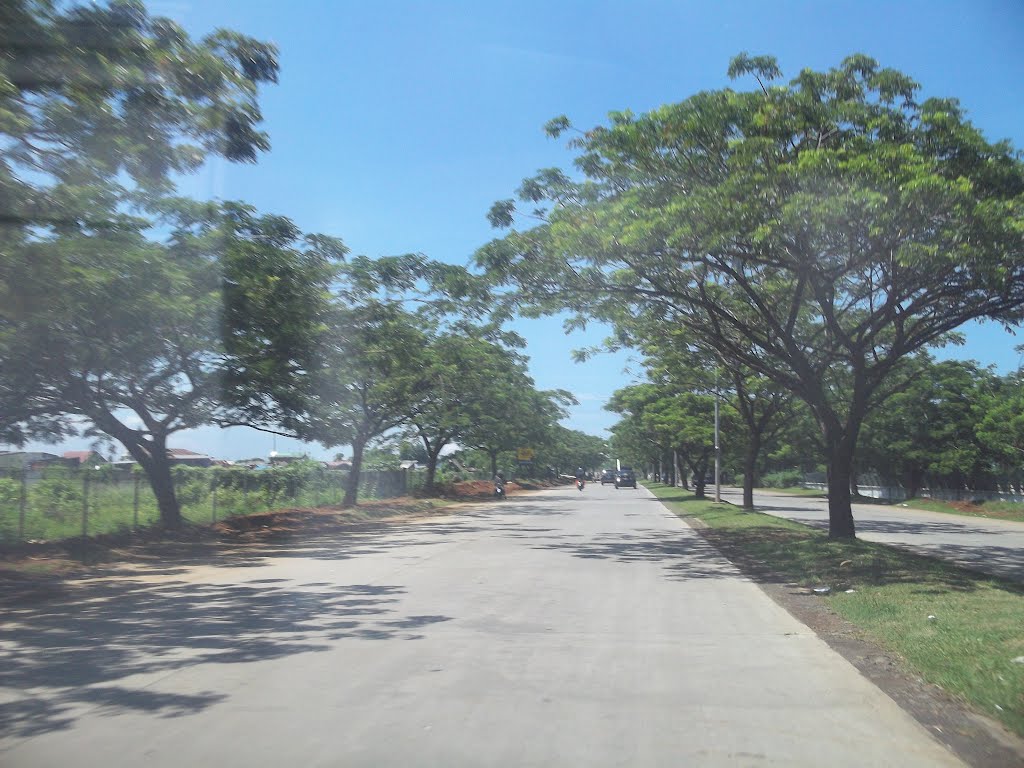 Access Road to Tanjung Bunga by Richard Monny