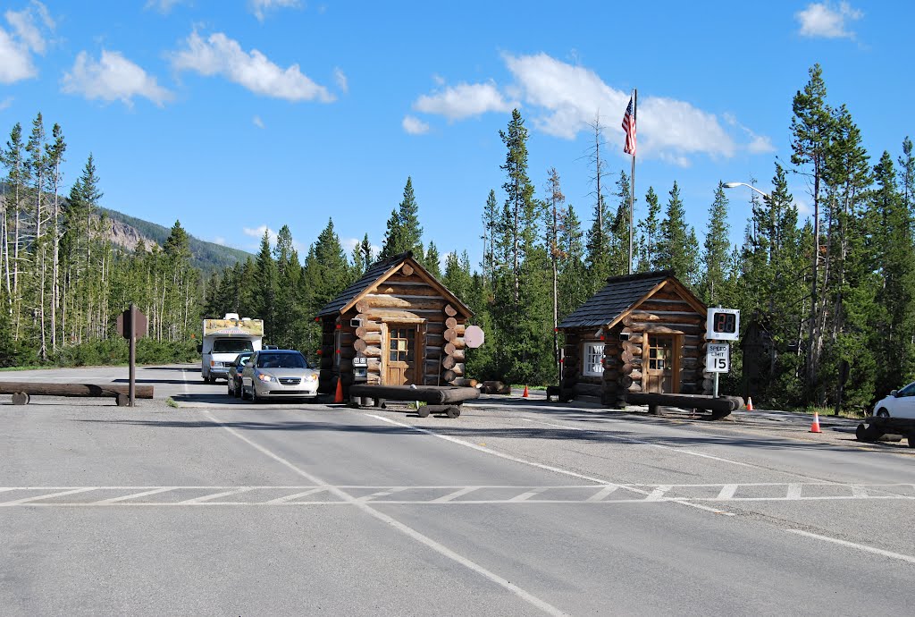 Jižní vstup do Yellowstone N.P. by Pavel Špindler