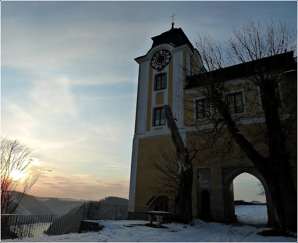 Schloss Neuhaus by Steidl Normann