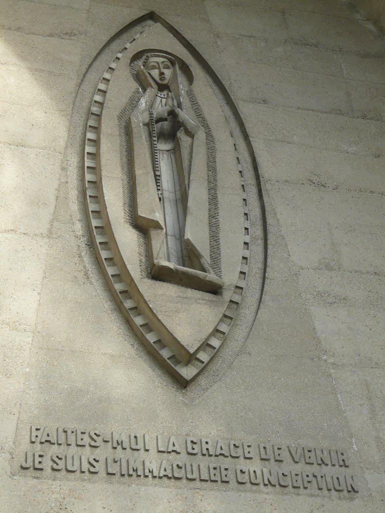 Nantes, église Notre-Dame de Lourdes by tofil44