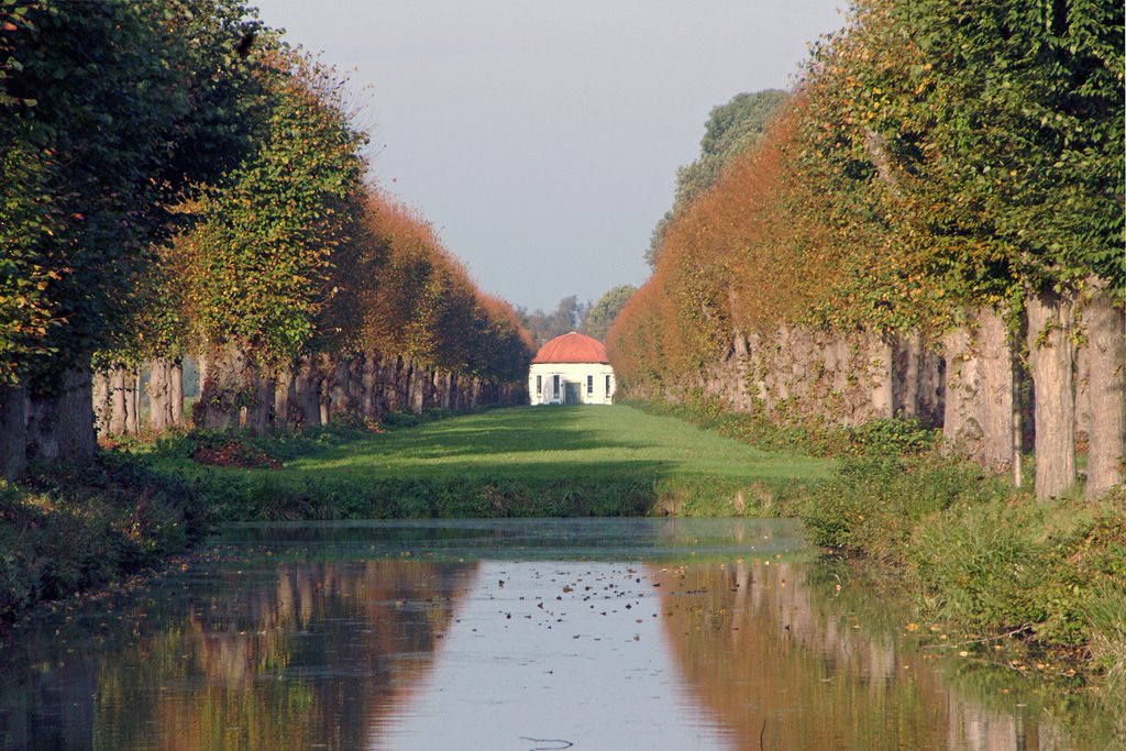 Barockgarten mit Teehaus des Gutes Kielmansegg by Juliane Herrmann