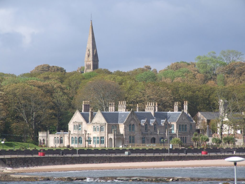 Millport Garrison & Cathedral by timgeaney