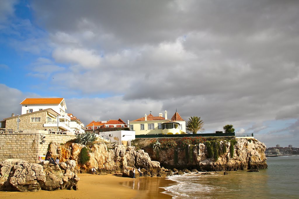 Clouds incoming by Tom©