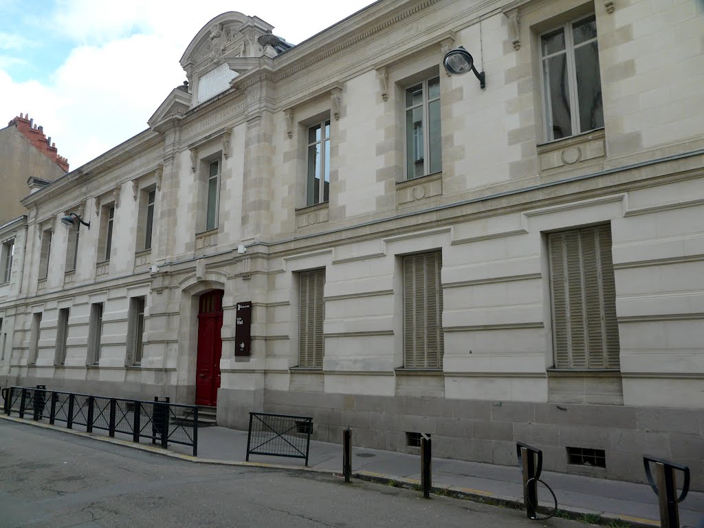 Nantes, entrée Lycée Vial by tofil44