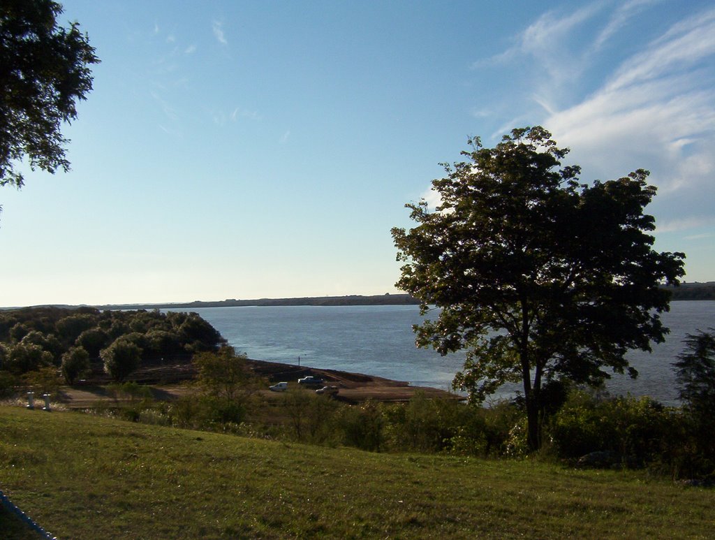 Puerto Yeruá - vista al Río Uruguay by Edgardo N. ZORZI