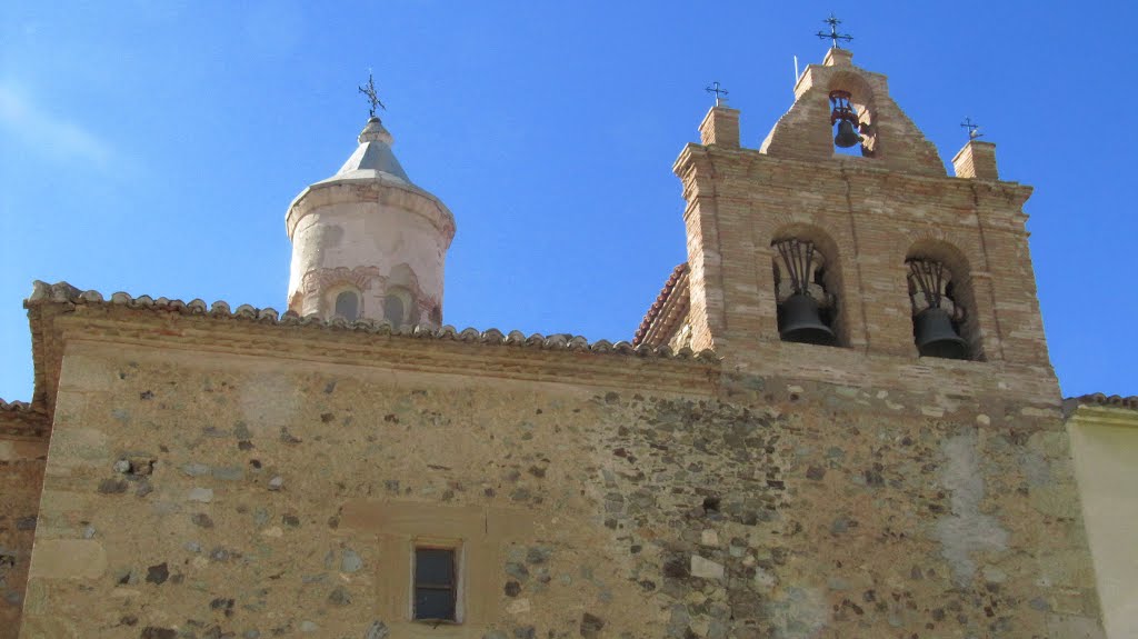 Carenas (Zaragoza), iglesia. by Asenvi