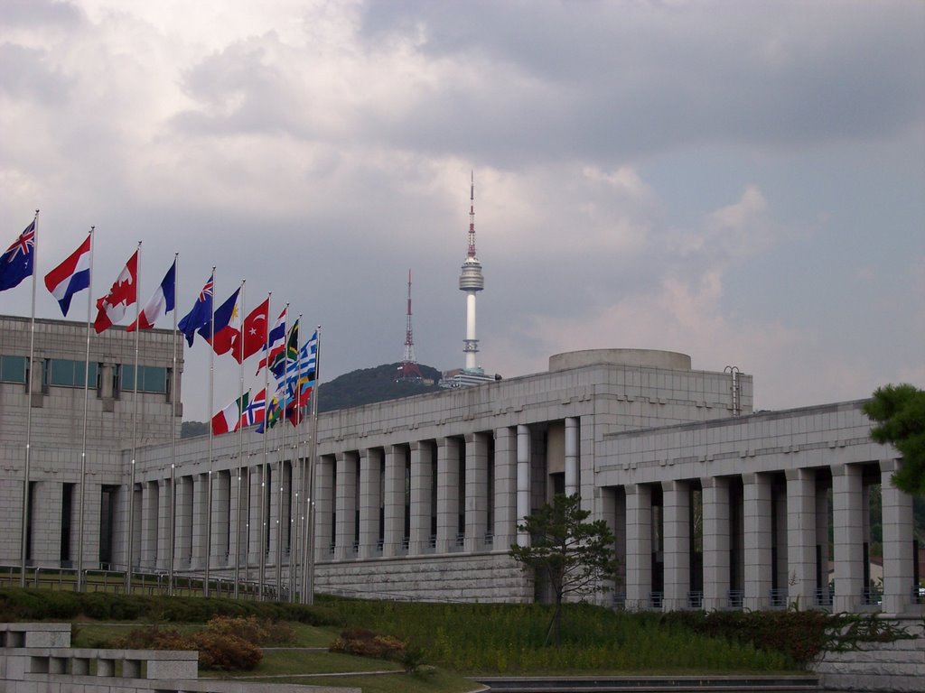 War Memorial 3 by phboca