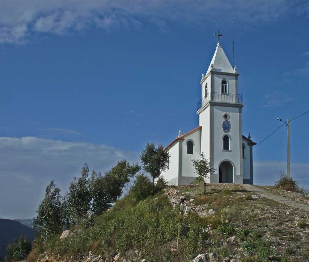 Cernache de Bonjardim - São Macario, a very nice viewpoint http://en.wikipedia.org/wiki/Cernache_de_Bonjardim by 工藤マイケル