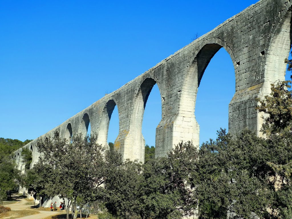 Aqueduc de Castries (1676) by Royon