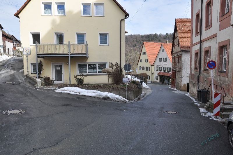 Egloffstein Marktplatz - Drehort für "Der Schatz der weissen Falken" by bd4yg