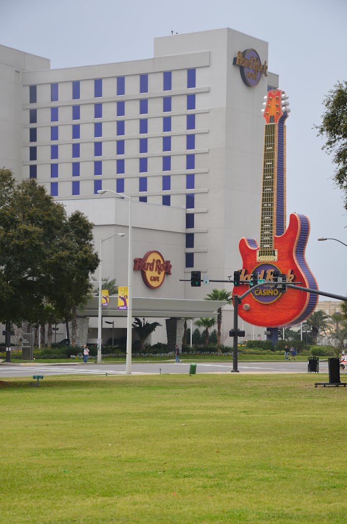 Hard Rock Hotel & Casino by wmr36104