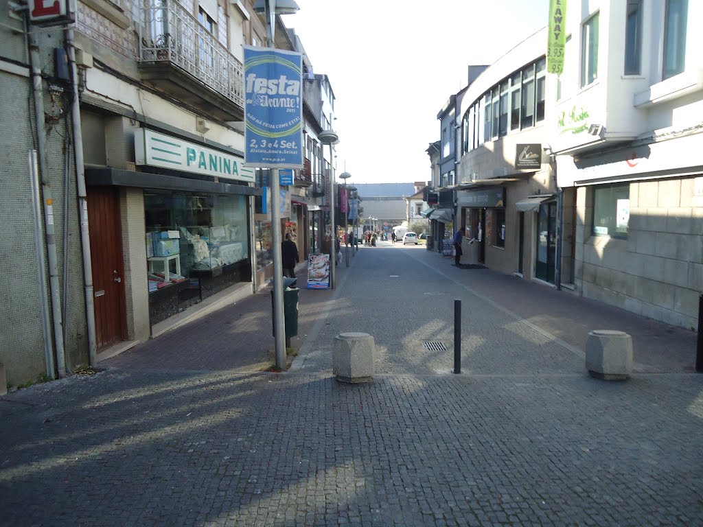 Rua 5 de Outubro - Ermesinde by Belmiro Teixeira