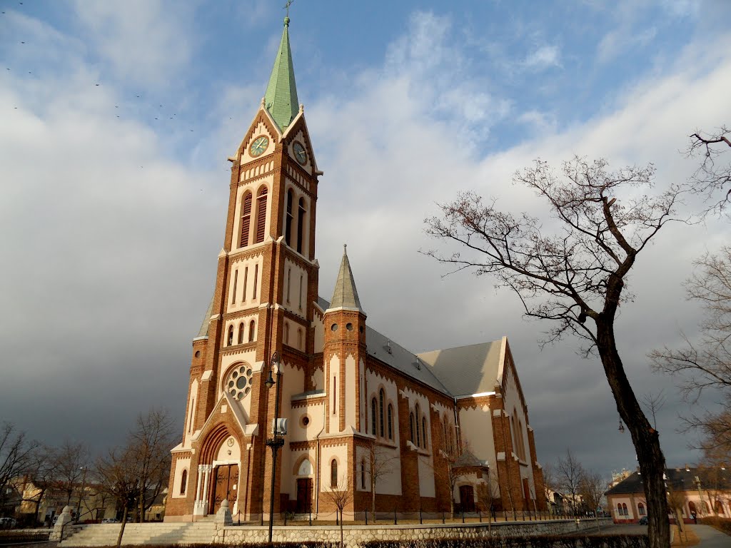 Szent Erzsébet plébániatemplom by lorant.orban