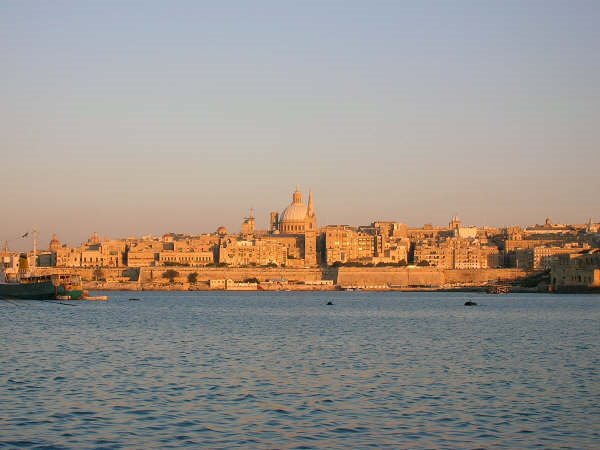 La Valletta (from Sliema) Malta by Gorka Aranzabal