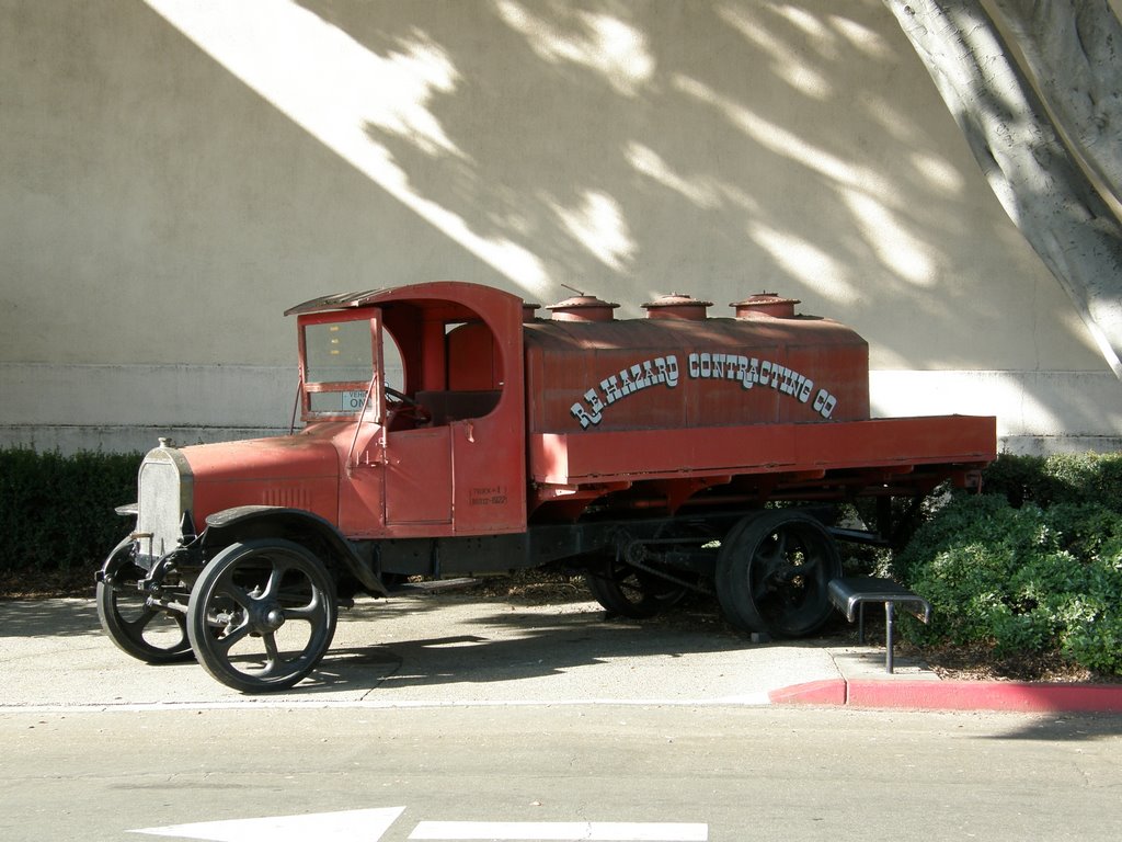 Old Car at Balboa Park by Jing Lu