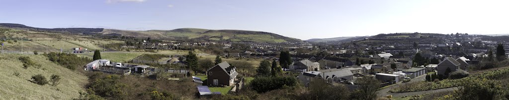 Looking south down the Llynfi Valley Feb 2012 by Stephen I Radford