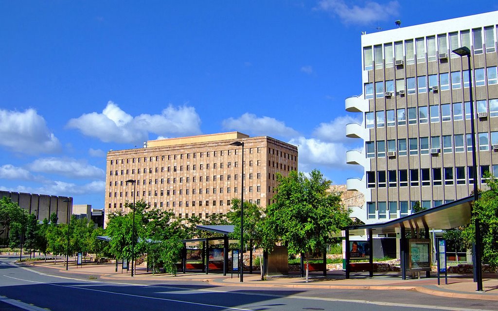 Chancellors' Place at the University of Queensland by HYC