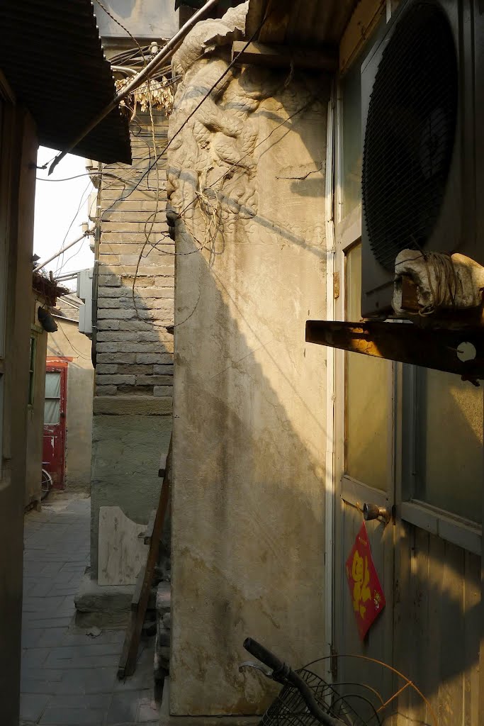 保安寺正殿西侧 重修古刹义利寺碑 明万历十七年 Ming stele west of main hall, Bao'an Monastery (1589) by rhizome