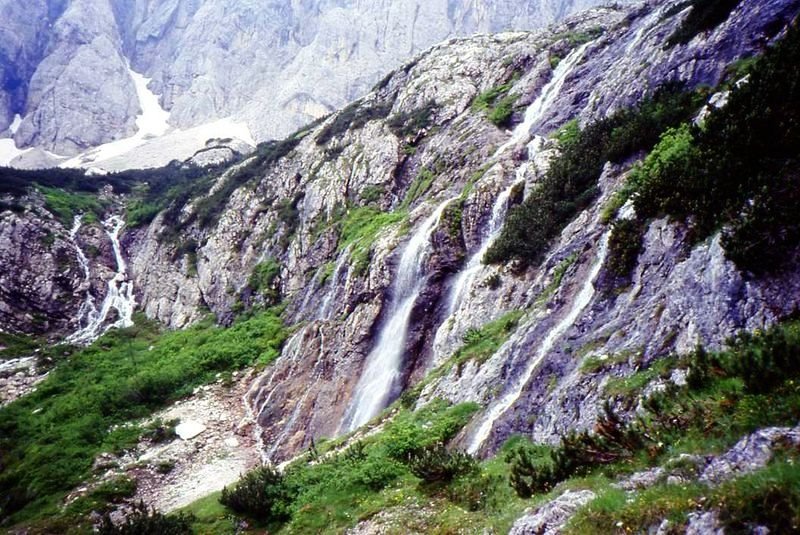 segn 124 da Psso Mte Croce Comelico a rif. Berti - le cascate sotto il rifugio by ▬  Mauro Antonini ▬