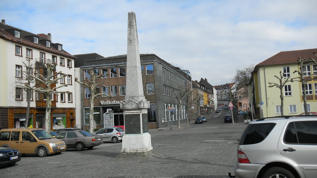 NK - Unterer Markt mit Ehrenmal by Andreas Andel