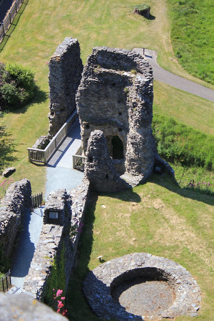 Launceston Castle by fillup