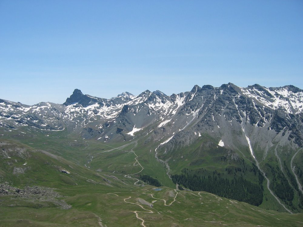 Col Blanchet, Tête des Toillies, Tête de Longet depuis le Pic de Château Renard by fmartin1954