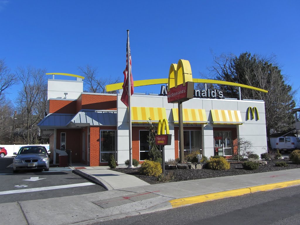 Mc Donald's by Adam Elmquist