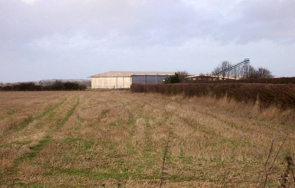 Hangar at Martin Baker site at Chalgrove by fencer_js@yahoo.com