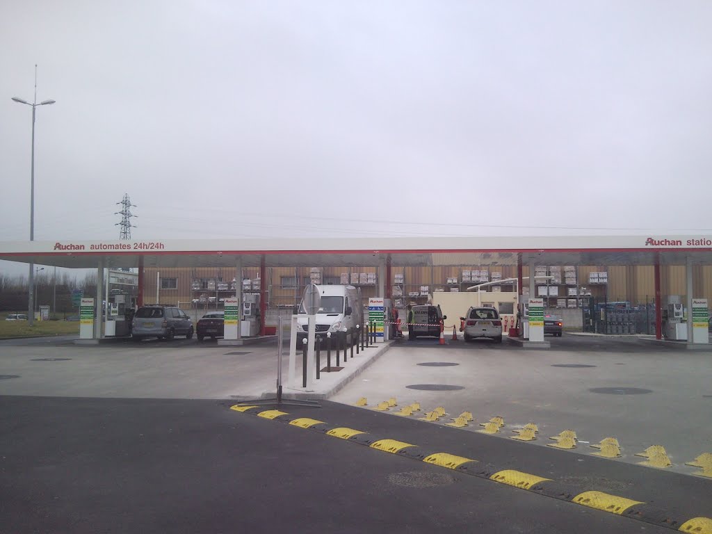 Station Carburants Auchan by DUPUY Dimitri