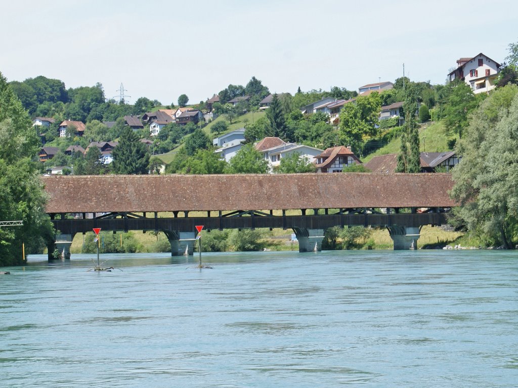 Neubrück, alte Holzbrücke über die Aare by Toni Wyss, Hamburg