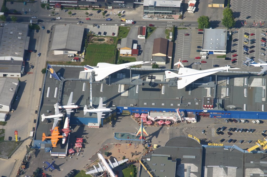 Verkehrsmuseum Sinsheim by Roland Helfer