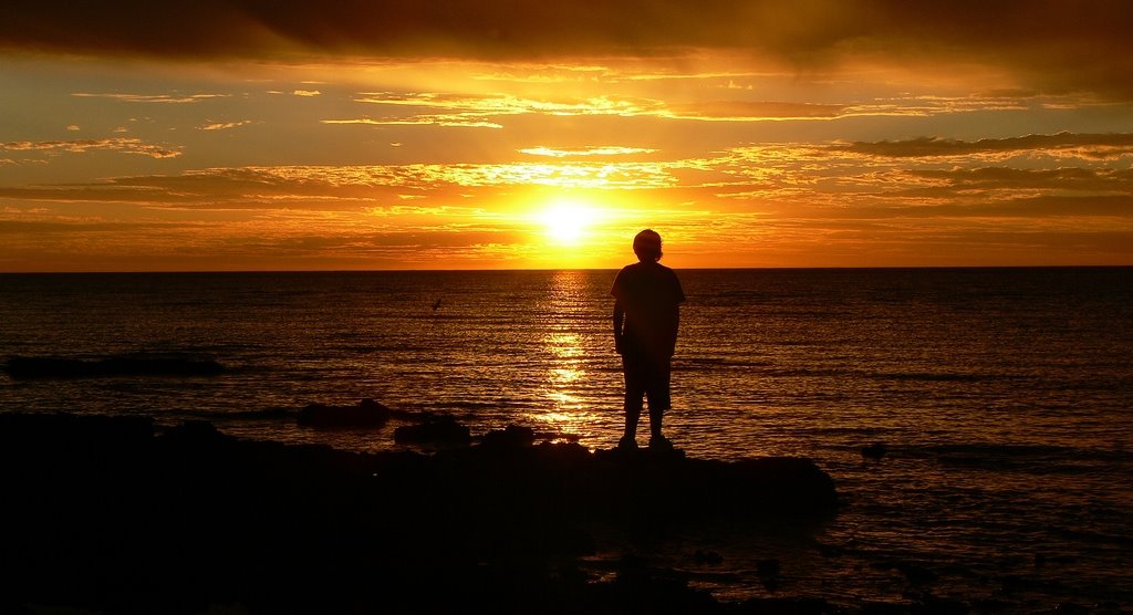 Looking to the west by Craig Ward